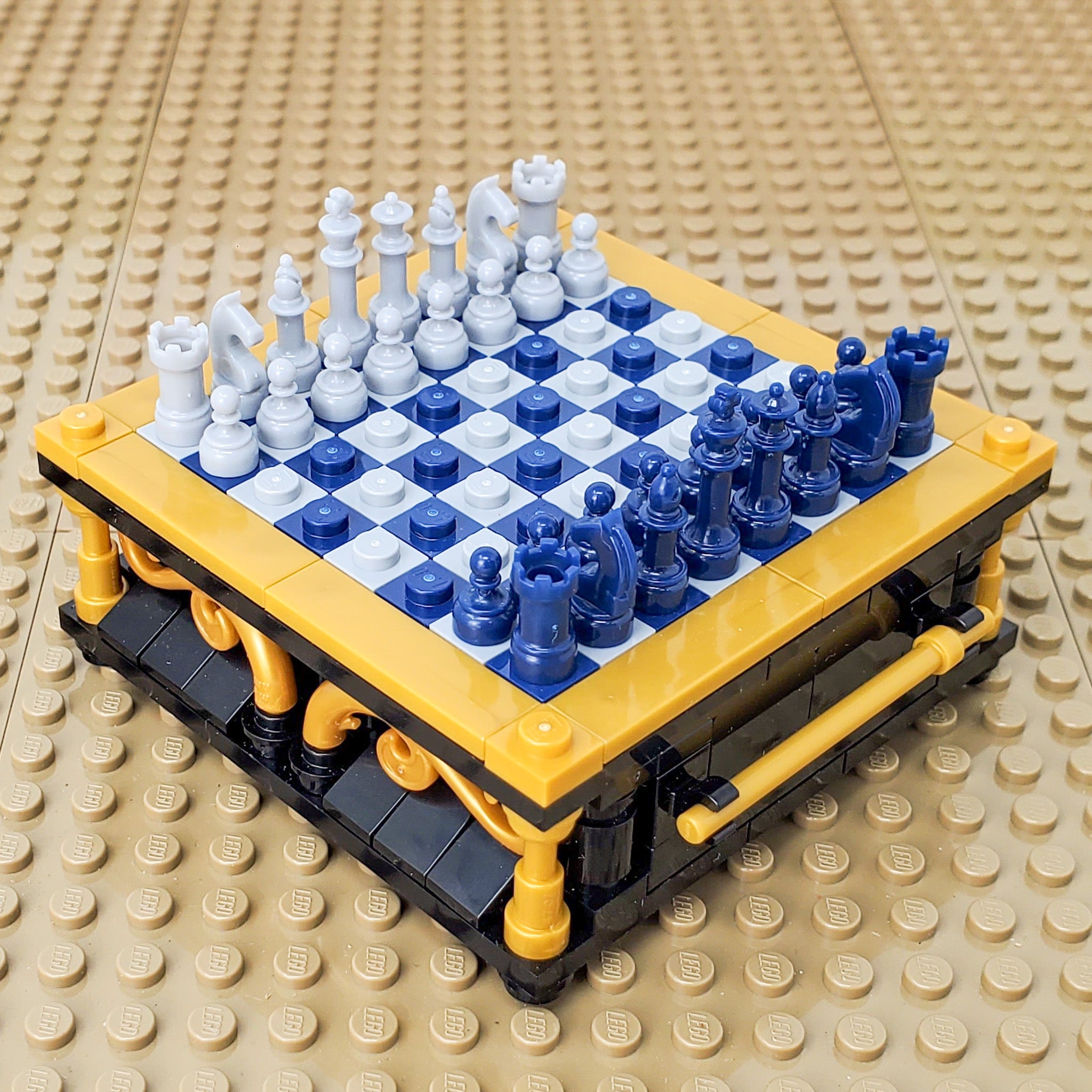 Complete Chess Set with Grandmaster Board – Brick Mini